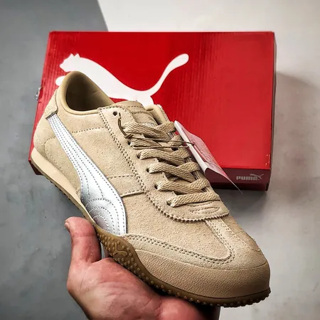 プーマ カジュアルシューズ