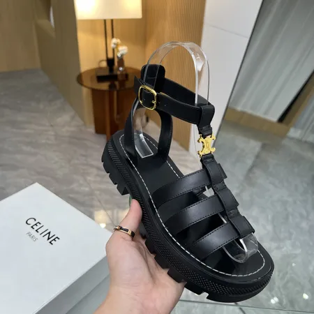 セリーヌ サンダル