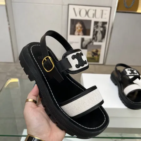 セリーヌ サンダル