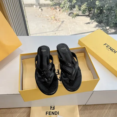 フェンディ スリッパ