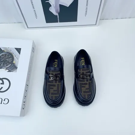 フェンディ ビジネスシューズ