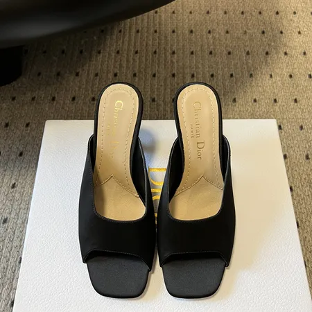 ディオール サンダル