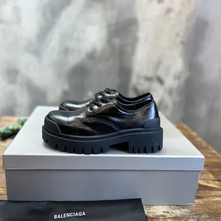 バレンシアガ ビジネスシューズ