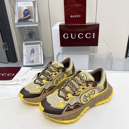 グッチ スニーカー