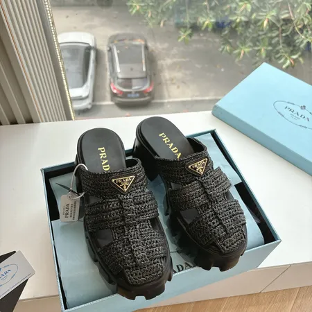 プラダ スリッパ