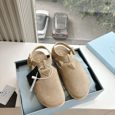 プラダ サンダル