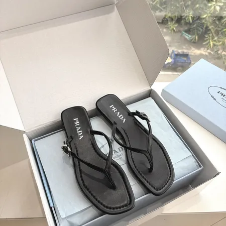 プラダ スリッパ
