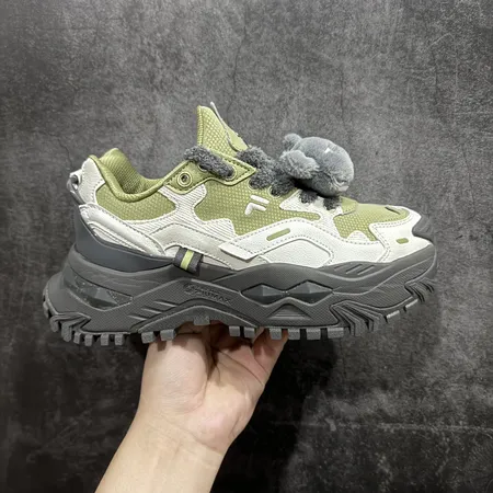 フィラ スニーカー