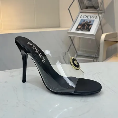 ヴェルサーチ サンダル