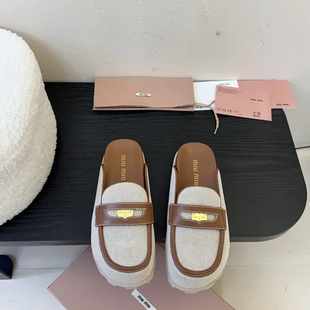 ミュウミュウ スリッパ