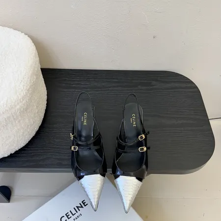 セリーヌ サンダル