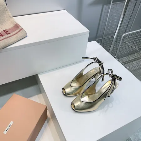 ミュウミュウ サンダル