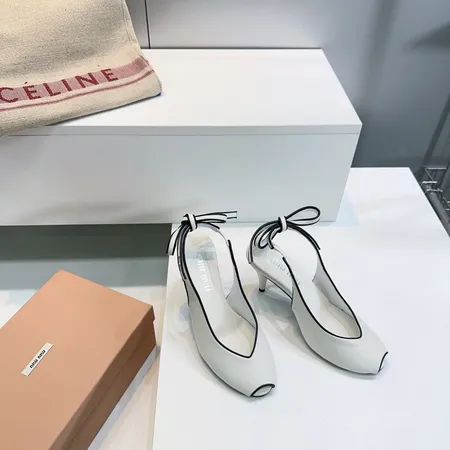 ミュウミュウ サンダル