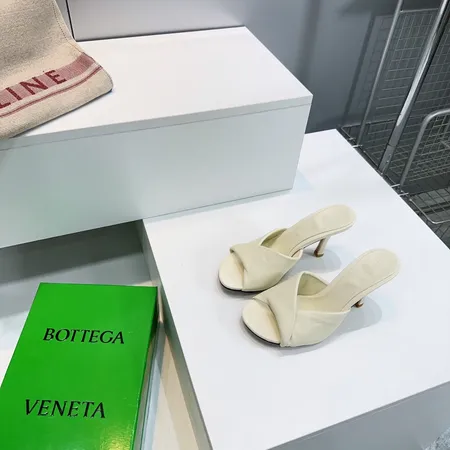 ボッテガ ヴェネタ サンダル