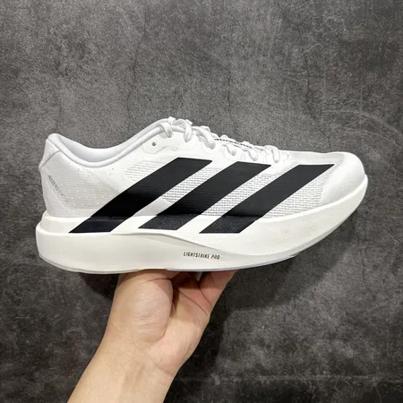 バレンシアガ スニーカー