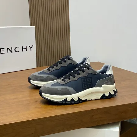 ジバンシィ スニーカー