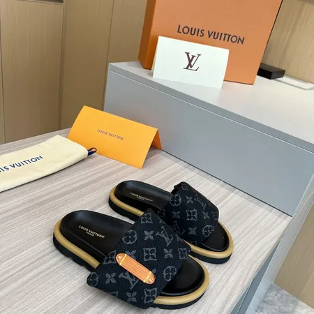 ルイヴィトン スリッパ