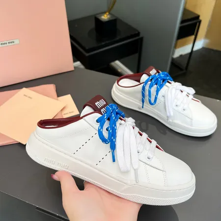 ミュウミュウ カジュアルシューズ