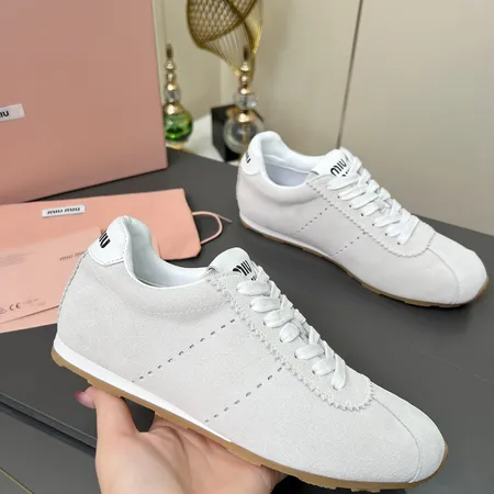 ミュウミュウ カジュアルシューズ