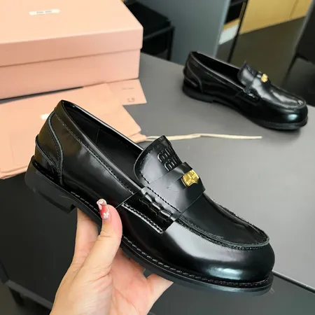 ミュウミュウ ビジネスシューズ