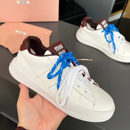 ミュウミュウ カジュアルシューズ