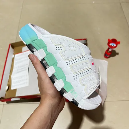 ナイキ スリッパ