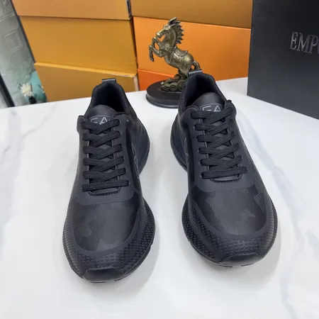 アルマーニ スニーカー