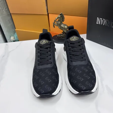 アルマーニ スニーカー