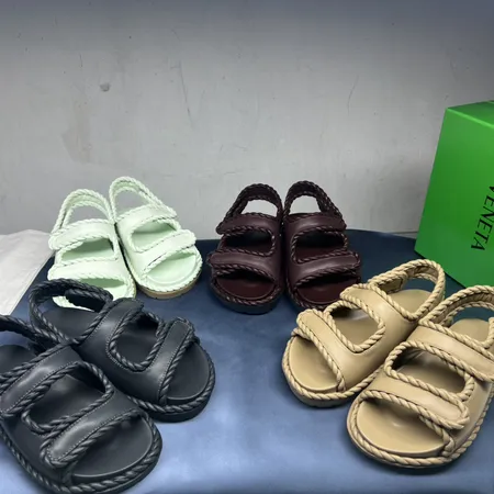 ボッテガ ヴェネタ サンダル