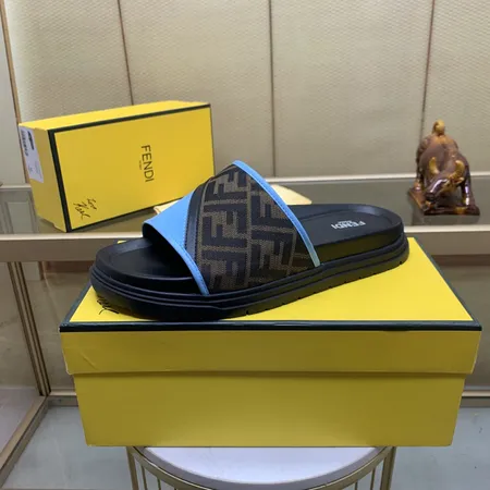 フェンディ スリッパ