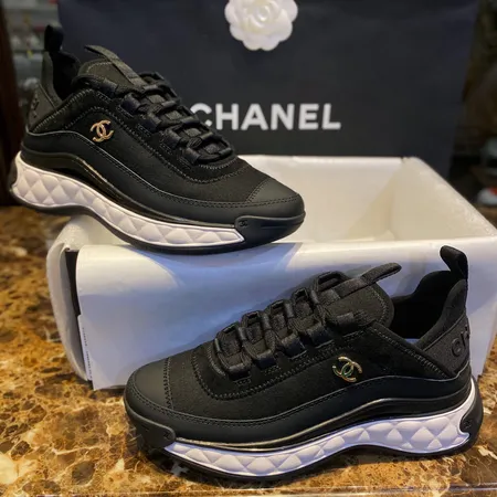 シャネル スニーカー
