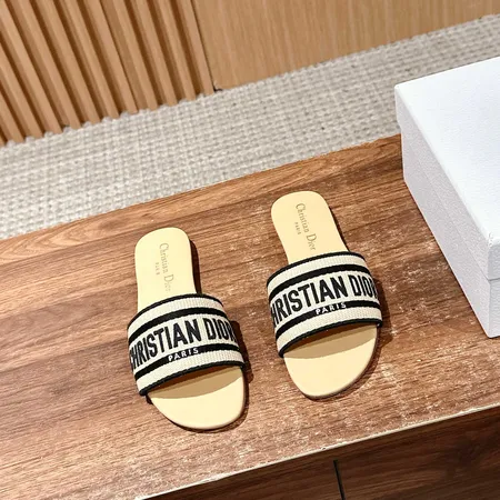 ディオール スリッパ