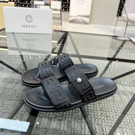 ヴェルサーチ スリッパ