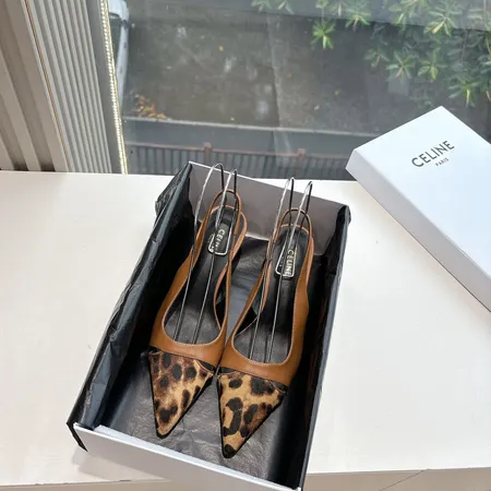 セリーヌ サンダル