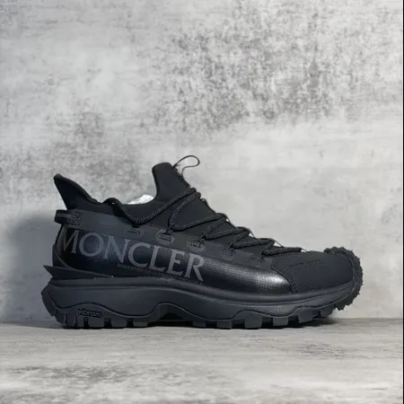 モンクレール スニーカー