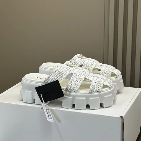 プラダ サンダル