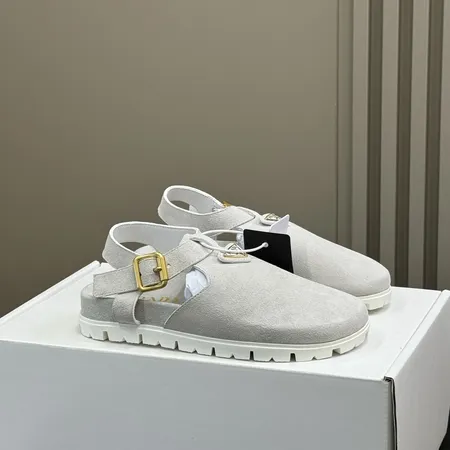 プラダ サンダル