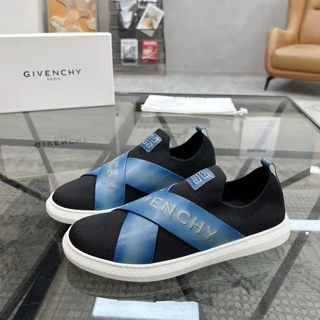 ジバンシィ カジュアルシューズ