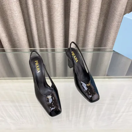 プラダ サンダル