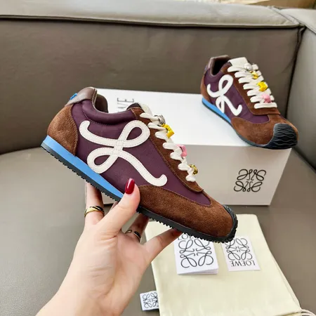 ロエベ カジュアルシューズ