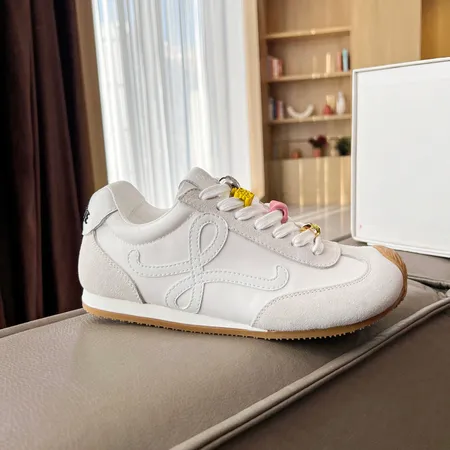 ロエベ カジュアルシューズ