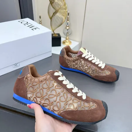 ロエベ カジュアルシューズ