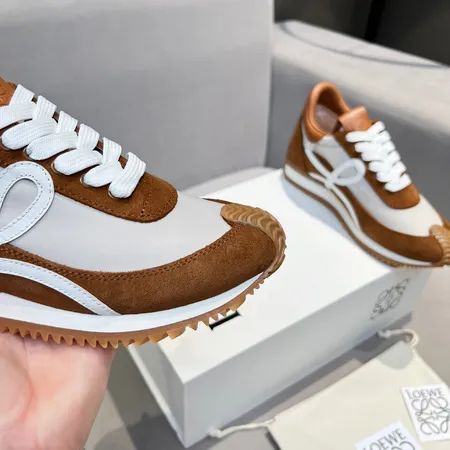 ロエベ カジュアルシューズ