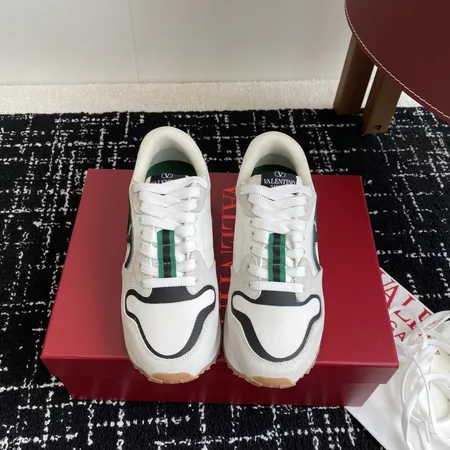 ヴァレンティノ スニーカー