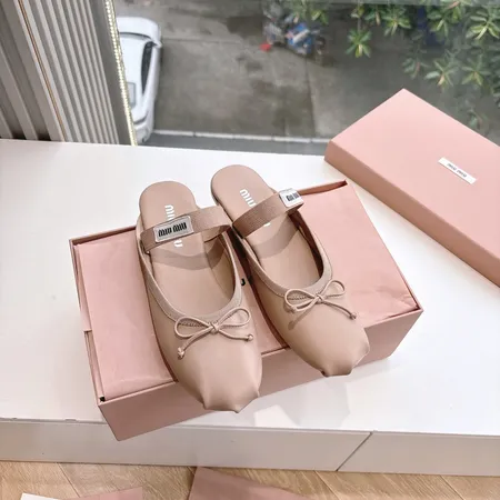 ミュウミュウ スリッパ