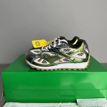 ボッテガ ヴェネタ カジュアルシューズ