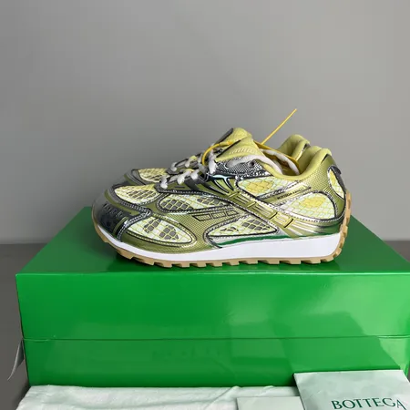 ボッテガ ヴェネタ カジュアルシューズ