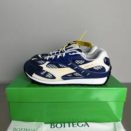 ボッテガ ヴェネタ カジュアルシューズ