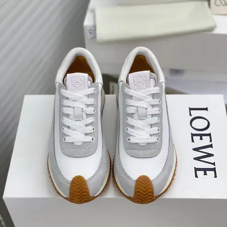 ロエベ カジュアルシューズ