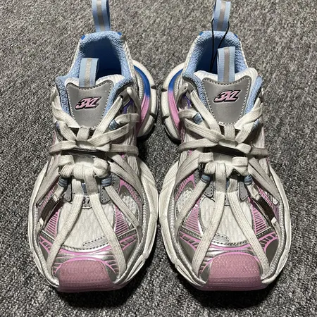 バレンシアガ スニーカー